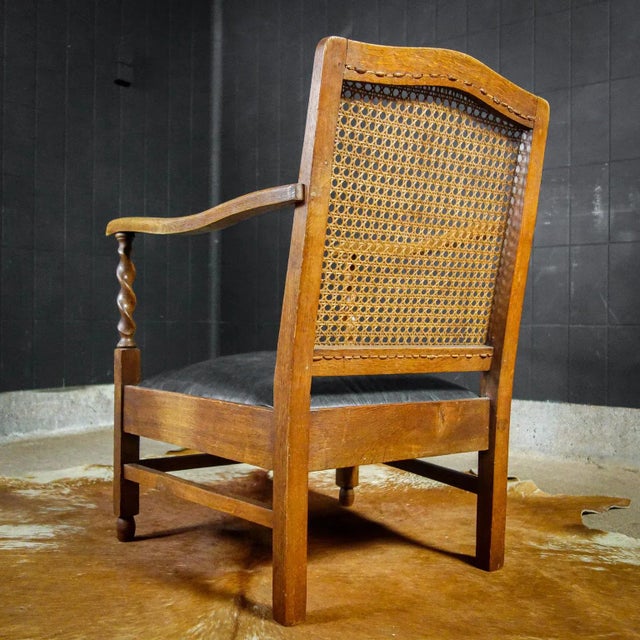 1920s Antique Wood Leather Chair from Vroom & Dreesmann, 1920s For Sale - Image 5 of 7