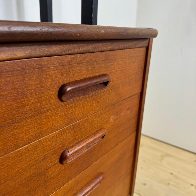 Vintage Danish Teak Bookcase, 1960 For Sale - Image 9 of 12