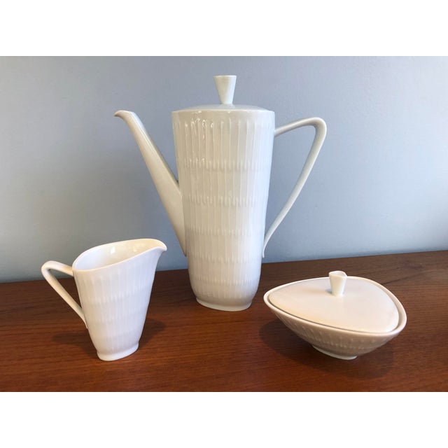 1950s Vintage 1950s Hans Achtziger for Hutschenreuther Selb Demitasse Coffee Set- 15 Pieces For Sale - Image 5 of 9