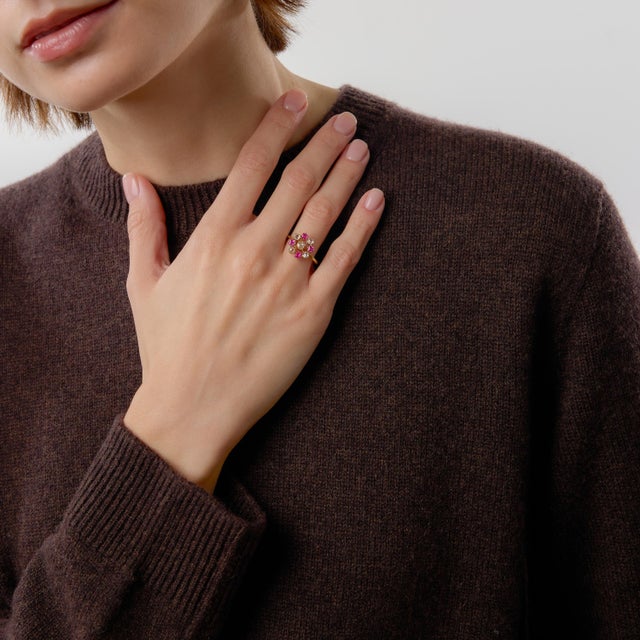 Late 19th Century Victorian Diamond Ruby 18k Yellow Gold Cluster Ring, Size 6.5 For Sale - Image 4 of 6