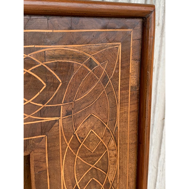Wood Antique Geometrical Marquetry Inlaid Mahogany Mirror With Ebonized Carved Crest For Sale - Image 7 of 10