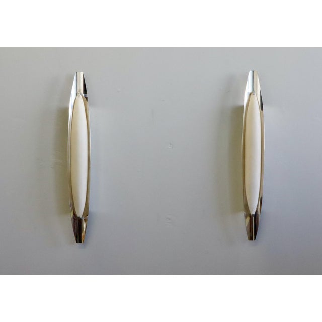 Model 2254 Wall Lights in Crystal and Nickel-Plated Brass by Max Ingrand for Fontana Arte, 1960, Set of 2 For Sale - Image 15 of 15