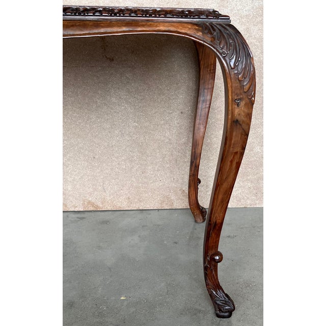 Mid 20th Century Burl Walnut Queen Anne Style Rectangular Coffee Table For Sale - Image 10 of 18