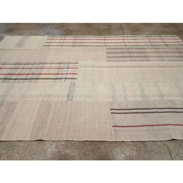 Galerie Shabab Collection Vintage Turkish Flatweave Kilim Room Size Carpet For Sale In New York - Image 6 of 10