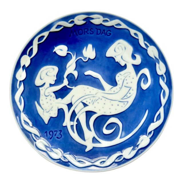 Vintage Mors Dag Mother’s Day Plate by Royal Copenhagen - Blue & White Scandinavian Porcelain, 6” For Sale