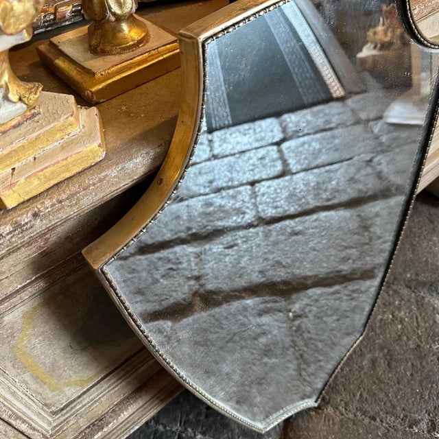 1960s Gio Ponti Style Mid-Century Modern Brass Italian Shield Wall Mirror For Sale - Image 6 of 9