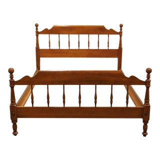 Ethan Allen Heirloom Nutmeg Maple Colonial Early American Full Size Spindle Bed 10-5611 For Sale