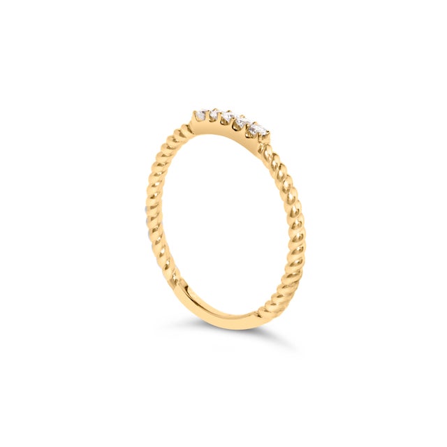 Haus of Brilliance 10K Yellow Gold 1/10 Cttw Diamond 5 Stone Braided Shank Band Ring (I-J Color, I2-I3 Clarity)- Ring - Size 7 For Sale - Image 4 of 6