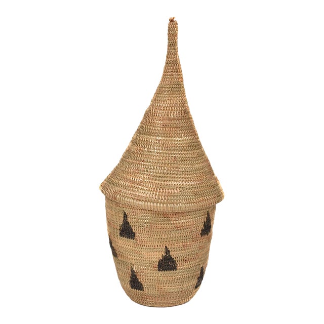 Early 20th Century Tutsi Basket with Lid Rwanda For Sale