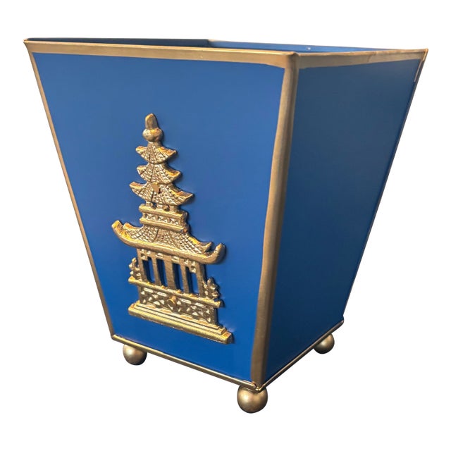 Pagoda Chinoiserie Blue Cachepot For Sale