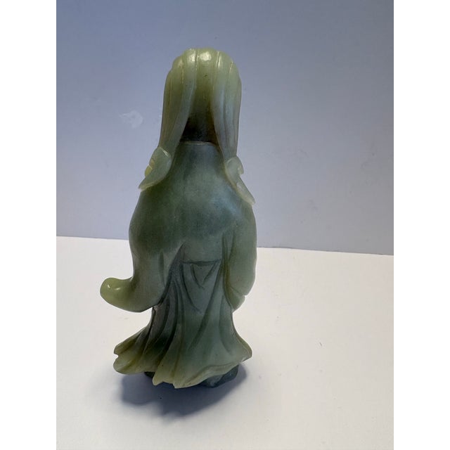 Asian Vintage Green Jade-Style Guanyin Stone Sculpture – Asian Serpentine Carving, 8.5” Figurine Mid Century Buddhism Spiritual Meditation For Sale - Image 3 of 10