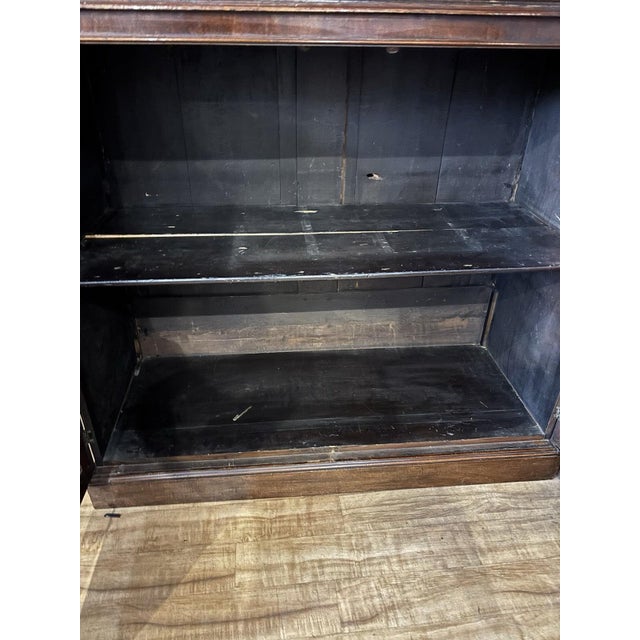 Brown Georgian Astragal Glazed Bookcase in Mahogany For Sale - Image 8 of 18