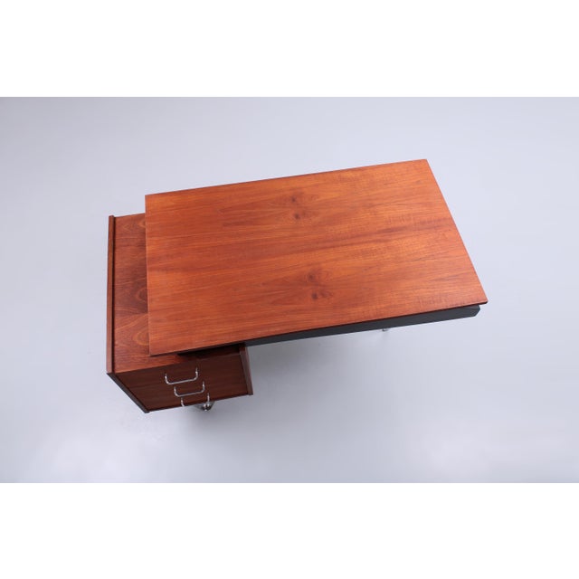 1960s Floating Teak Hairpin Desk from Tijsseling Nijkerk, 1950s For Sale - Image 5 of 15