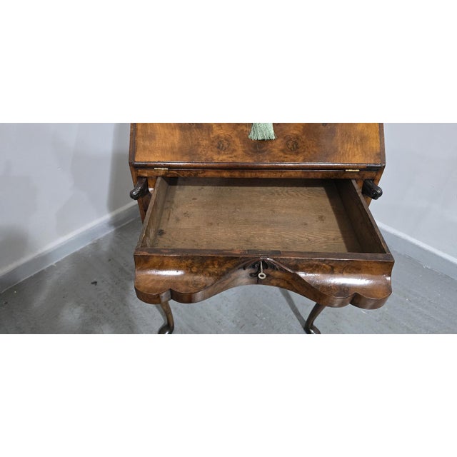 Queen Anne Burr Walnut Bureau For Sale - Image 6 of 15