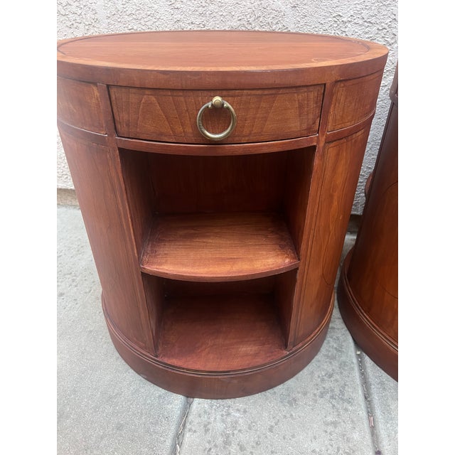 Baker Furniture Company Midcentury Baker Barrel Side Tables (Pair) For Sale - Image 4 of 12