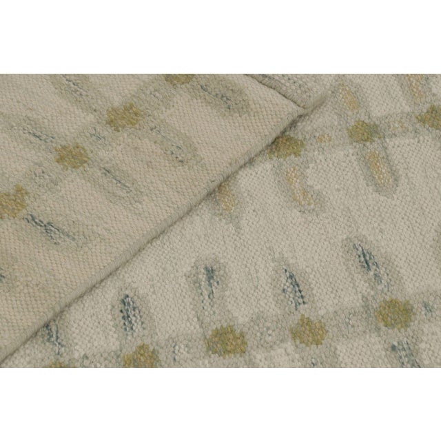 Cream Rug & Kilim’s Scandinavian-Inspired Rug, White With Green Minimalist Patterns For Sale - Image 8 of 10