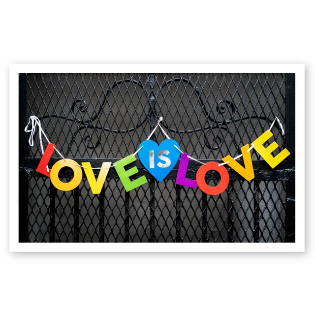 "Love Is Love - New York City" Contemporary Photograph For Sale - Image 4 of 4