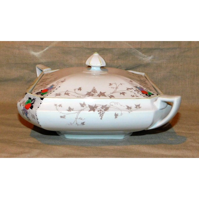 Absolutely gorgeous covered vegetable server by Shelley China in the Queen Anne style Peaches & Grapes pattern. RN no....