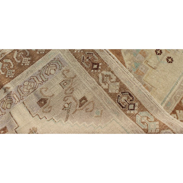 Vintage Turkish Oushak Rug With Soft Beige, Muted Blue, and Warm Brown For Sale In Atlanta - Image 6 of 6