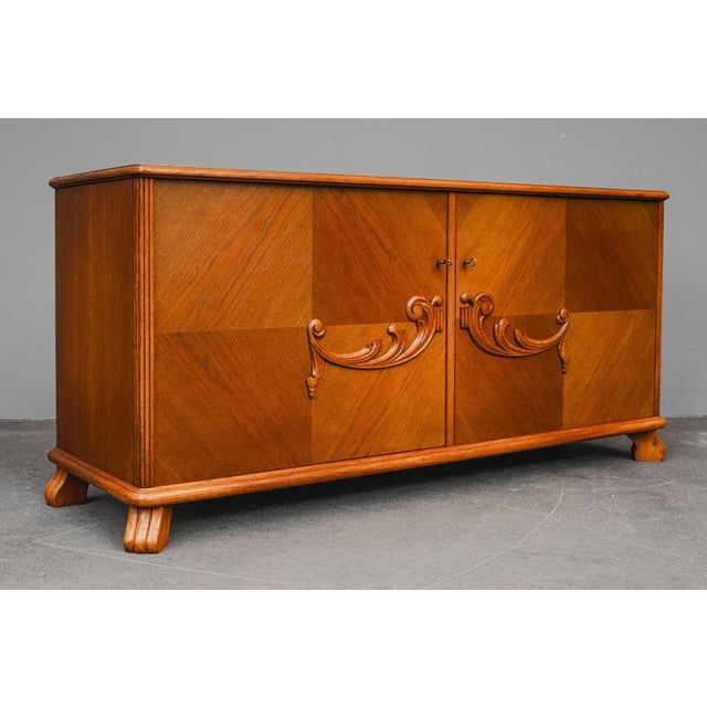 Vintage Art Deco Sideboard in Oak For Sale - Image 6 of 18