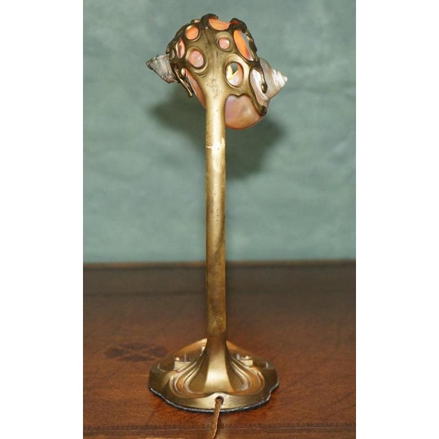 Early 20th Century Antique French Art Nouveau Brass and Shell Table Lamp by Louis Majorelle, 1900 For Sale - Image 5 of 18
