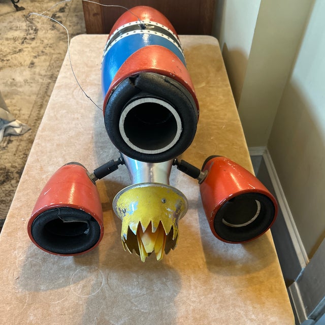 1950s Mid-Century Dept Store Display Mixed Media Toy Rocket For Sale - Image 4 of 12