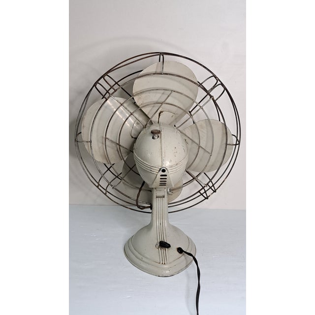 Vintage Robbins & Myers 3-Speed Metal Desk Fan, Brantford Canada, Circa 1950 For Sale In West Palm - Image 6 of 13