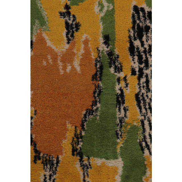 1960s Vintage Zeki Müren Signed Art Deco Rug With Abstract Patterns, From Rug & Kilim For Sale - Image 5 of 7