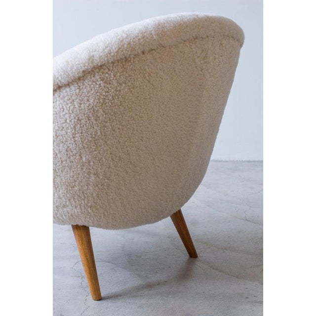 Set of Oeuf Lounge Chairs in the style of Jean Royere For Sale - Image 14 of 16