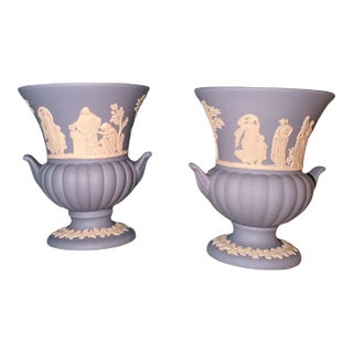 1950s Wedgwood Jasperware Urns - a Pair For Sale