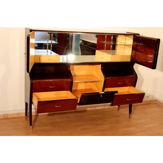 Mid-Century Sideboard in Mahogany, Rosewood and Maple by Osvaldo Borsani, Italy, 1950s For Sale - Image 9 of 18