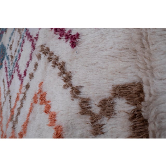 Vintage Moroccan Tulu Rug 4'12'' X 9'10'', Large Art Deco Berber Rug, Abstract Rug For Sale - Image 9 of 11