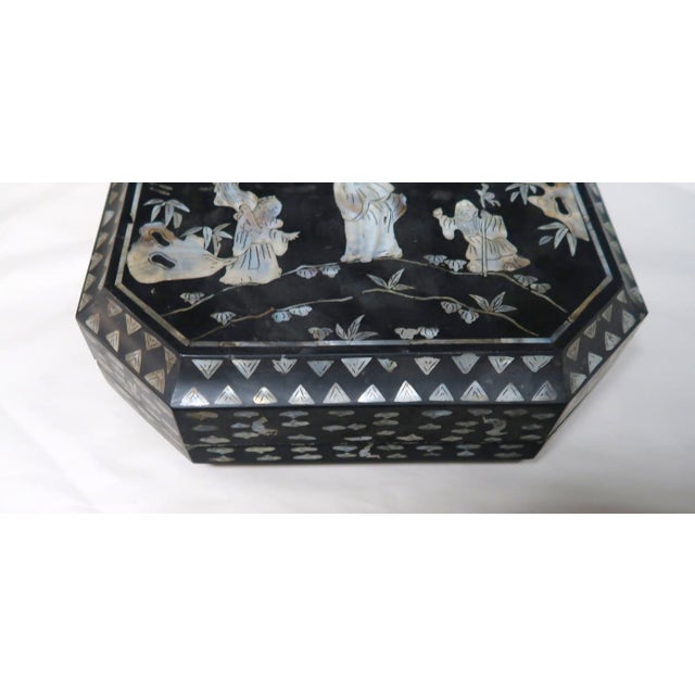 Figurative Mid 20th Century Chinese Wedding Box With Inlaid Mother of Pearl For Sale - Image 3 of 8