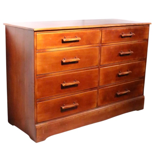 Amber Mid 20th Century Cushman Colonial Peter Schuyler Six Drawer Dresser For Sale - Image 8 of 15