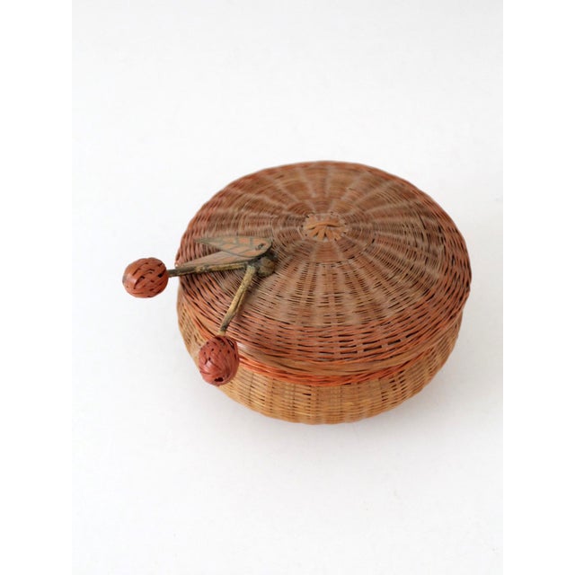 Vintage Chinese Lidded Basket With Swing Berry Finial For Sale - Image 4 of 14