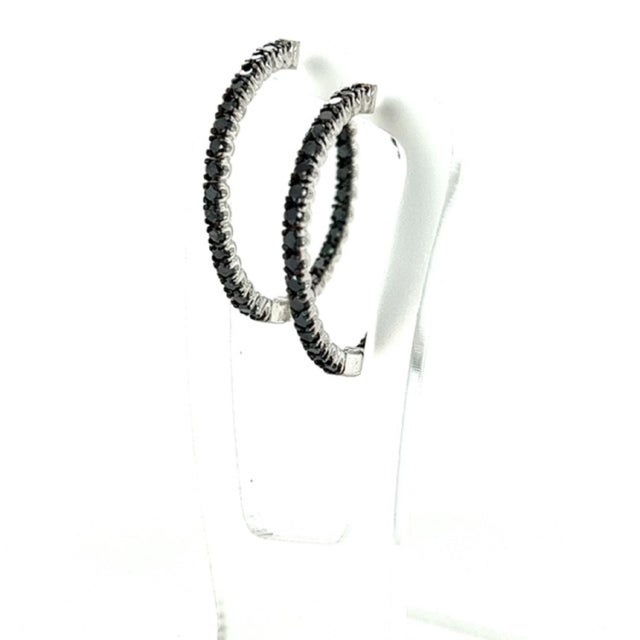 Contemporary 1.73 Carat Black Diamond 14 Karat White Gold Hoop Earrings, A Pair For Sale - Image 3 of 7