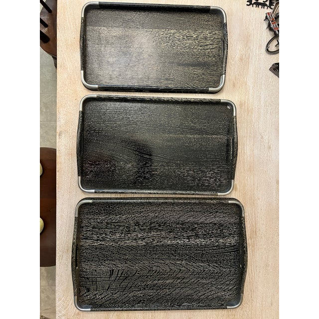 Gray Vintage Mid-Century Cerused Black Wood & Chrome Nesting Serving Trays - Set of 3 For Sale - Image 8 of 9