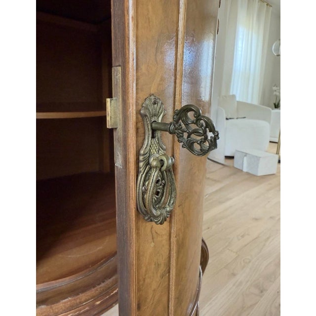 Romweber French Provincial Louis XV Burl Wood Sideboard Buffet Circa 1930’s / 1920’s, Attributed For Sale - Image 10 of 12