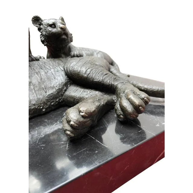 Metal Bronze Casting Depicting Tiger and Cubs, 20th Century For Sale - Image 7 of 13