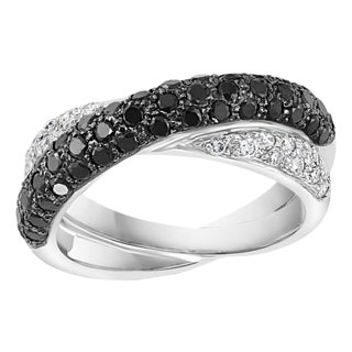 0.8 Carat Black and 0.7 Carat White Diamond Cross Over Band 18 Karat White Gold For Sale