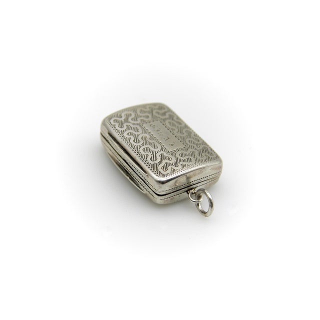 Early 19th Century Sterling Silver Georgian Rectangular Vinaigrette With Meander Pattern For Sale In Los Angeles - Image 6 of 10