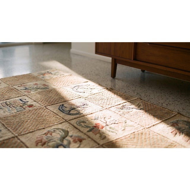 1930s Beige Rose Animal Folk Art Antique American Hooked Rug 10'0" X 13'9" Woven Wool Carpet For Sale - Image 12 of 12