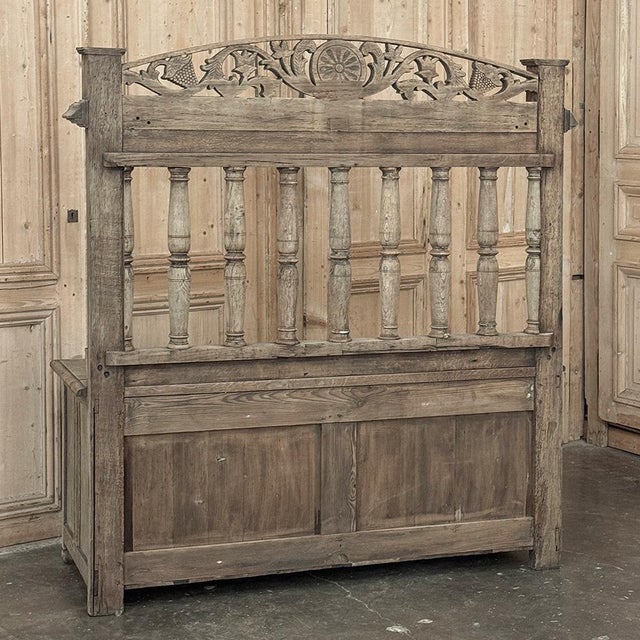 19th Century French Renaissance Barley Twist Stripped Oak Hall Bench Trunk For Sale - Image 17 of 17