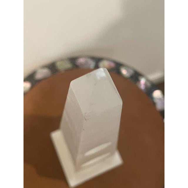 Mid-Century Modern Oblisque White Marble For Sale - Image 3 of 8