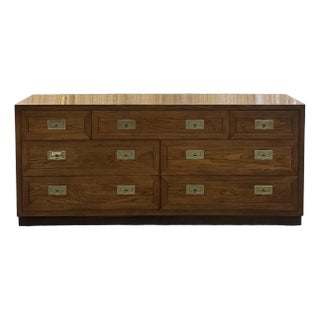 Vintage Henredon “Scene One” Campaign 7 Drawer Lowboy Dresser For Sale