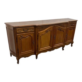 1910s French Country Louis XV Solid Walnut Sideboard For Sale
