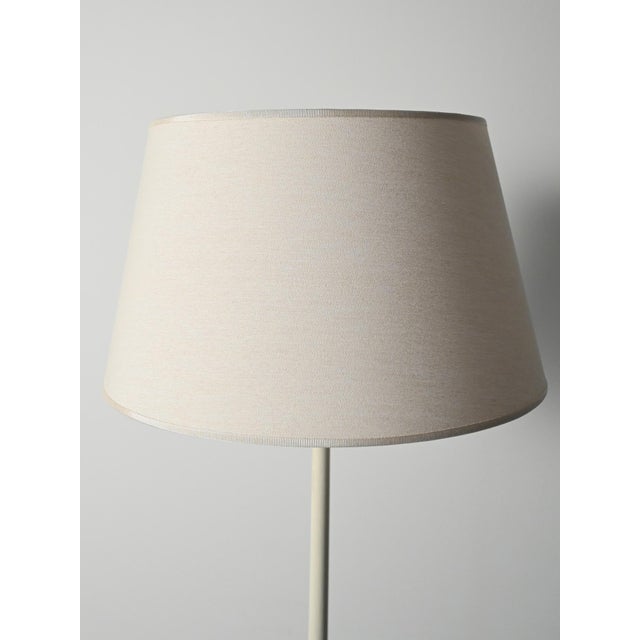 Wood Scandinavian Tripod Floor Lamp in White Lacquered Wood, 1950s For Sale - Image 7 of 10