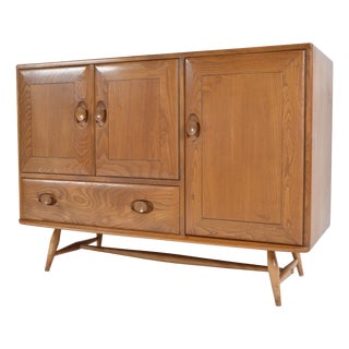 Mid-Century Modern Windsor Sideboard in Elm and Beech by Lucian Ercolani for Ercol, 1955 For Sale