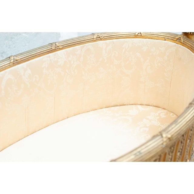 19th Century French Napoleon III Cradle in Carved & Gilt Wood For Sale - Image 3 of 14