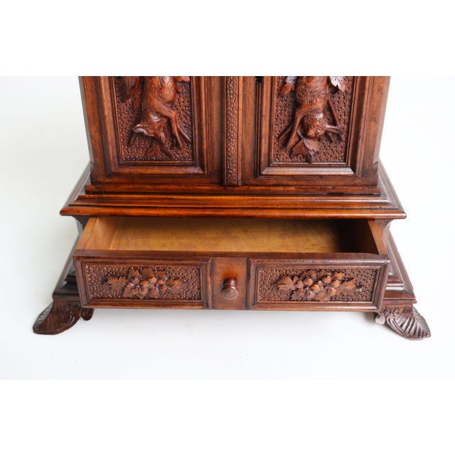 Antique Black Forest Cigar Box in Walnut, 1880 For Sale - Image 13 of 15